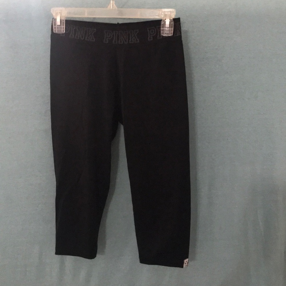 Victoria’s Secret PINK capri yoga pants